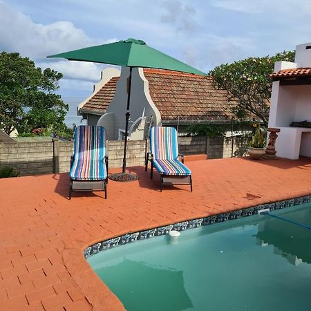 فندق بورت إدواردفي  Indaba Manor On 413 Owen Ellis Dr المظهر الخارجي الصورة