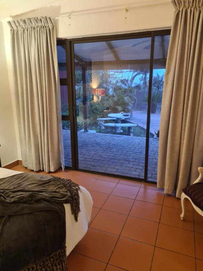 فندق بورت إدواردفي  Indaba Manor On 413 Owen Ellis Dr المظهر الخارجي الصورة