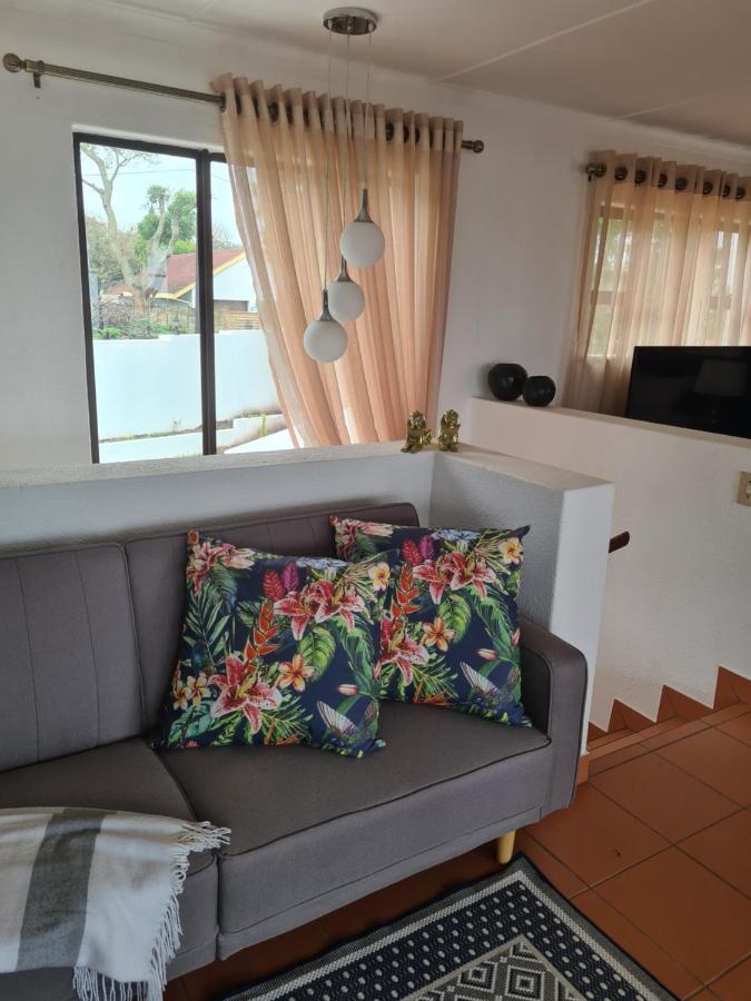 فندق بورت إدواردفي  Indaba Manor On 413 Owen Ellis Dr المظهر الخارجي الصورة